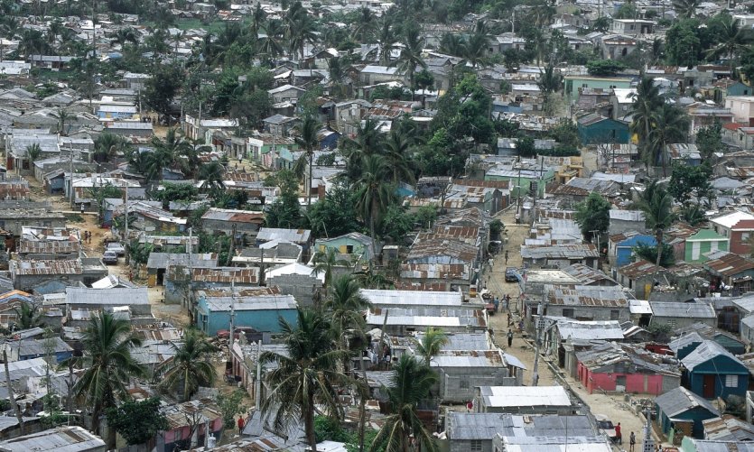 Bidonvilles dans le quartier populaire de Santo Domingo. Bidonvilles dans le quartier populaire de Santo Domingo.