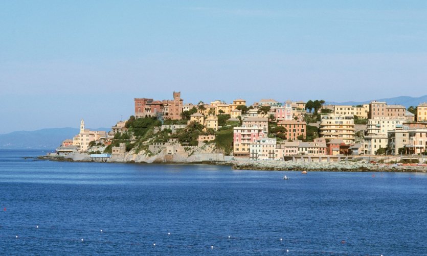 Vistas de la ciudad de Génova. Vistas de la ciudad de Génova.