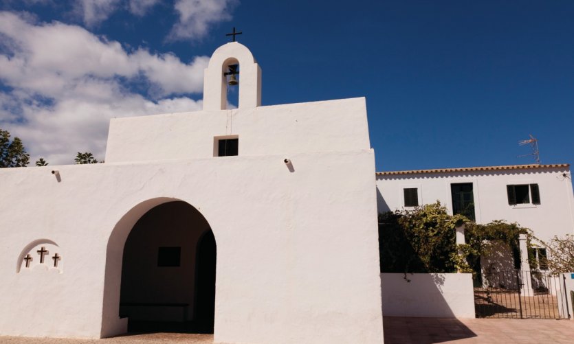<p>Iglesia de El Pilar de la Mola.</p> <p>Iglesia de El Pilar de la Mola.</p>