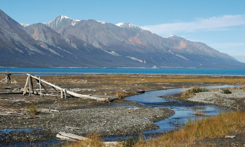 Lake Kluane depuis Silver City Lake Kluane depuis Silver City