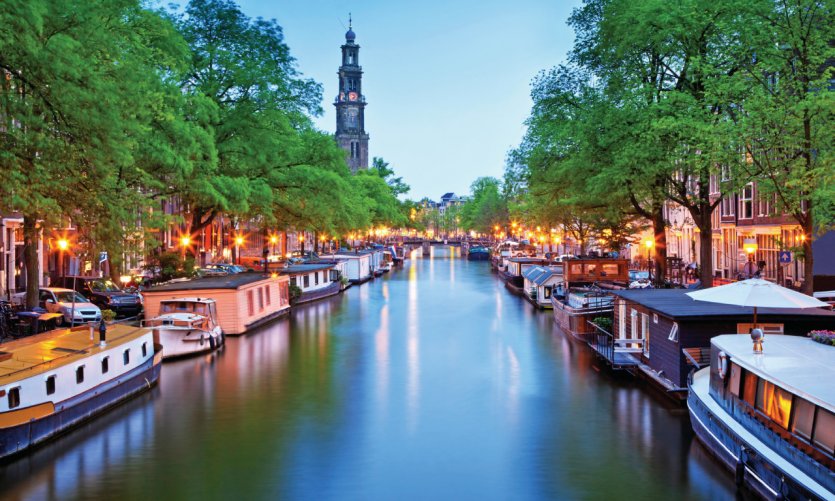 Les canaux tranquilles d'Amsterdam. Les canaux tranquilles d'Amsterdam.