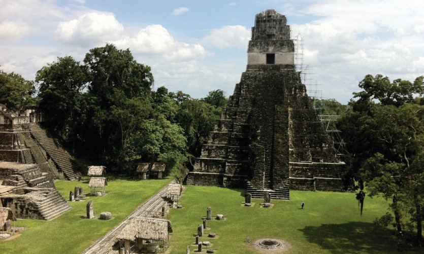 Site précolombien de Tikal. Site précolombien de Tikal.