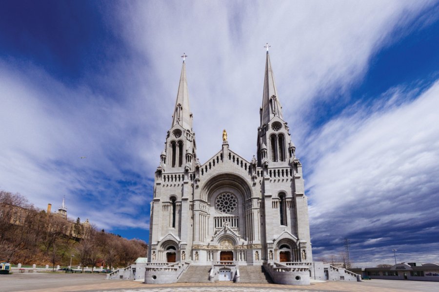 Sanctuaire de Sainte-Anne-de-Beaupré helenecanada