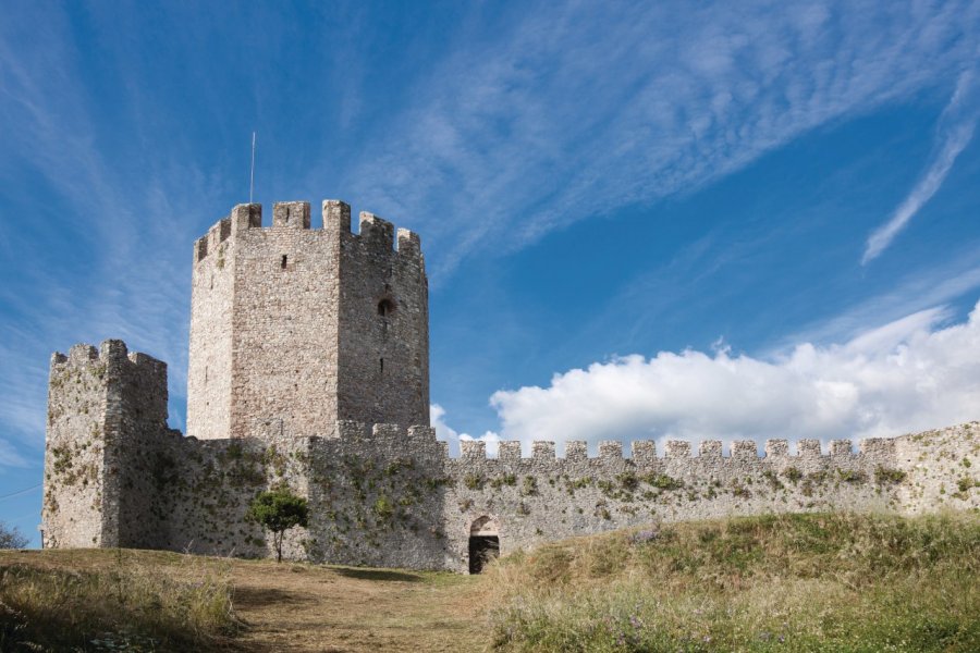 Le château byzantin d'Aghios Panteleimonas. Gabriela - Fotolia