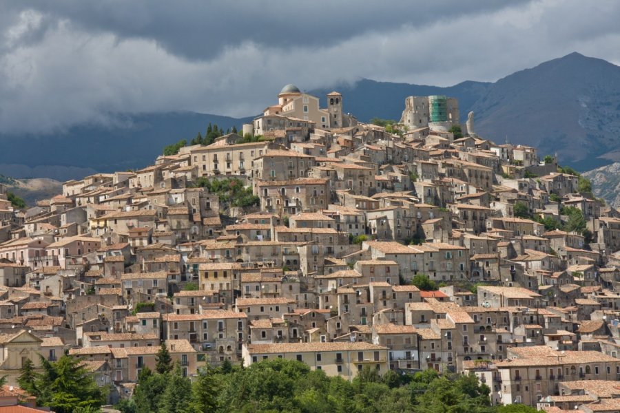 Vue sur sur Morano Calabro. Quanthem - Shutterstock.com