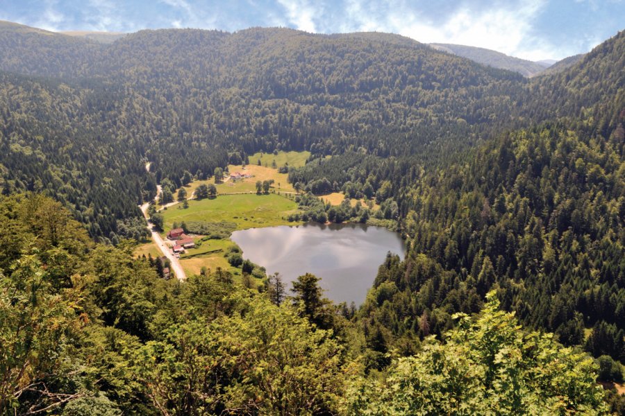 Lac de Retournemer. Richard Villalonundefined undefined - iStockphoto.com