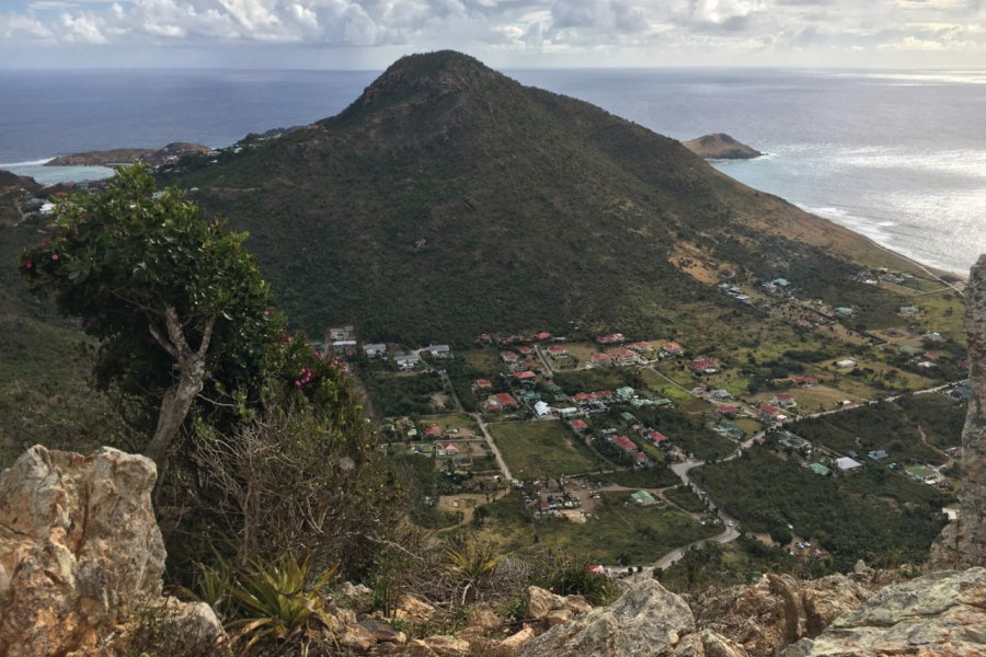 Vue sur Grand fond depuis les crêtes. Magali Couaillet