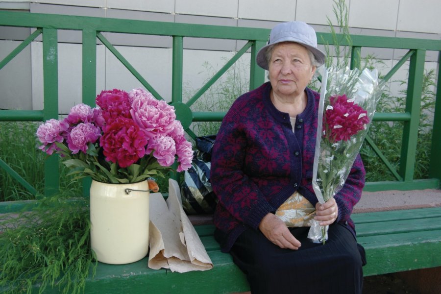 Le marché central, vente de fleurs du jardin Stéphan SZEREMETA
