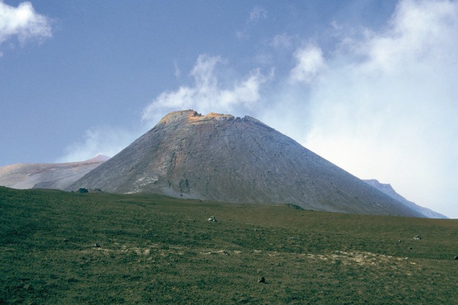 L'Etna, un volcan toujours en activité. Author's Image