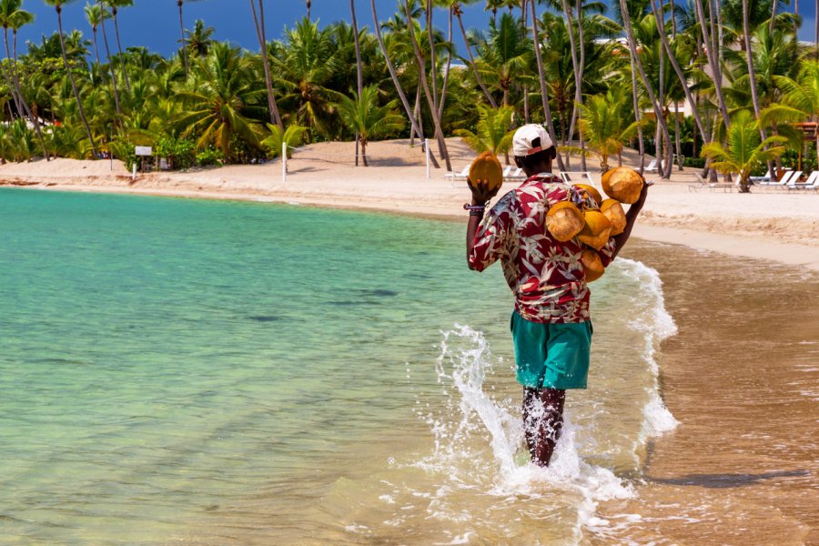 Plage de Juan Dolio. saaton - Shutterstock.com