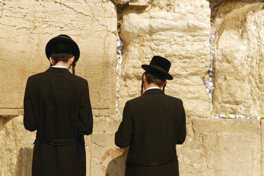 Juifs devant le Mur des Lamentations. Vojtech Vlk - Fotolia