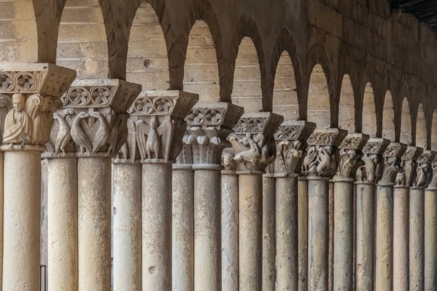 Détail des colonnes de l'église de San Martín à Ségovie. Leamus - iStockphoto.com