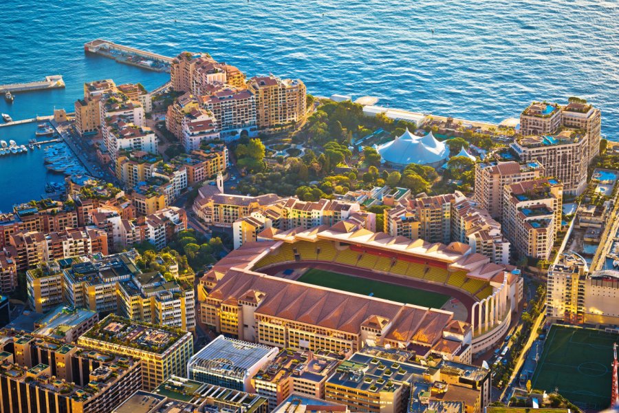 Le Stade Louis II xbrchx - Stock.Adobe.com