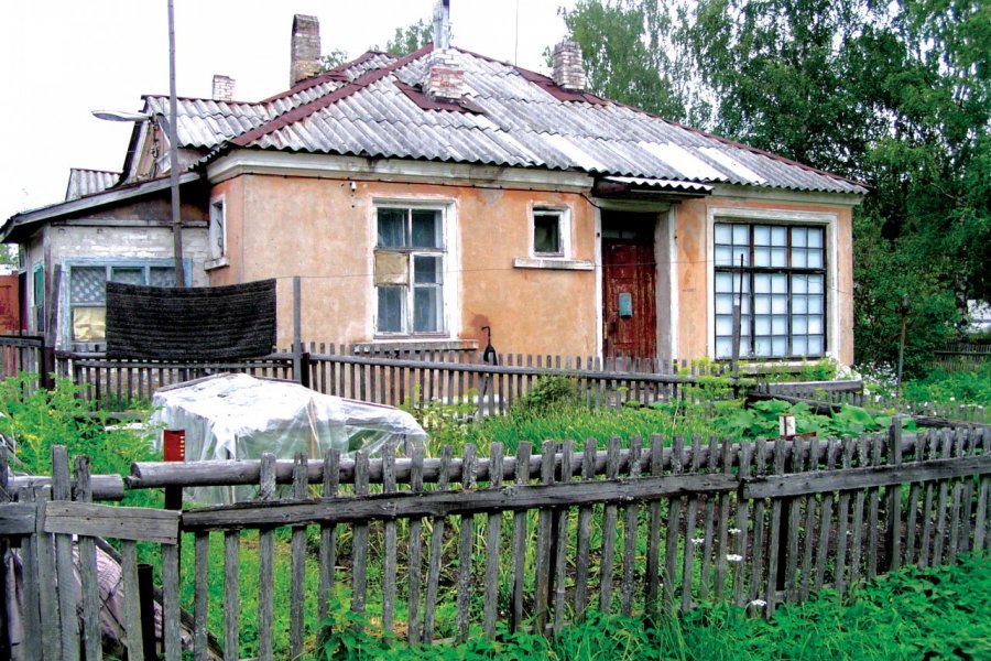 Maison ouvrière dans le village de Svirstroy. Stéphan SZEREMETA