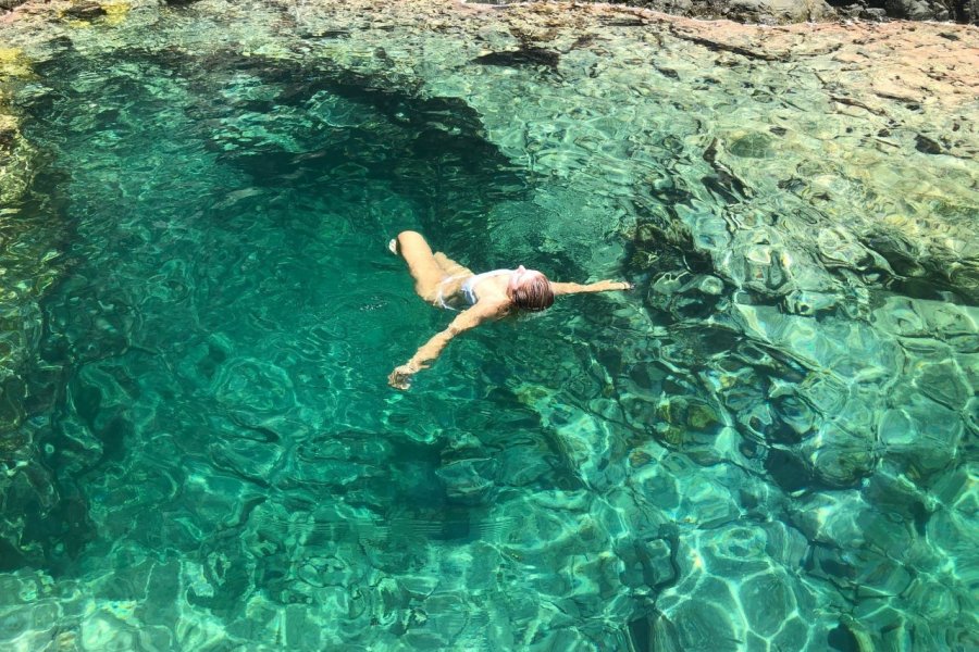 Piscine naturelle de Petit-cul-de-sac. Séverine VULLIEZ