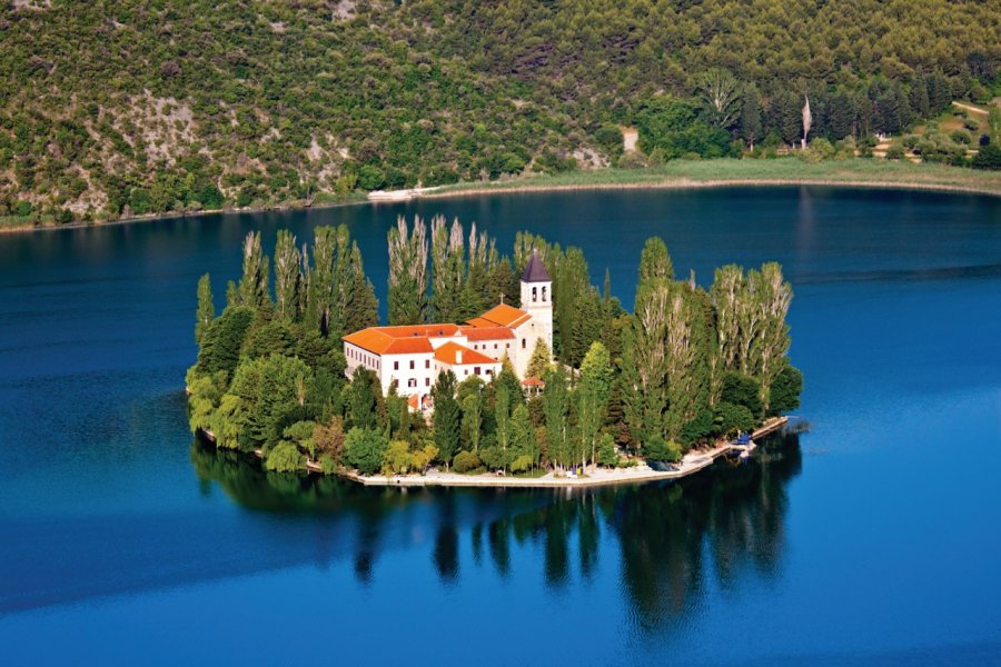 Le monastère de Visovac. Jasminam - iStockphoto