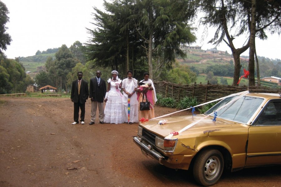 Mariage à Ijenda. Indra STRUYVEN