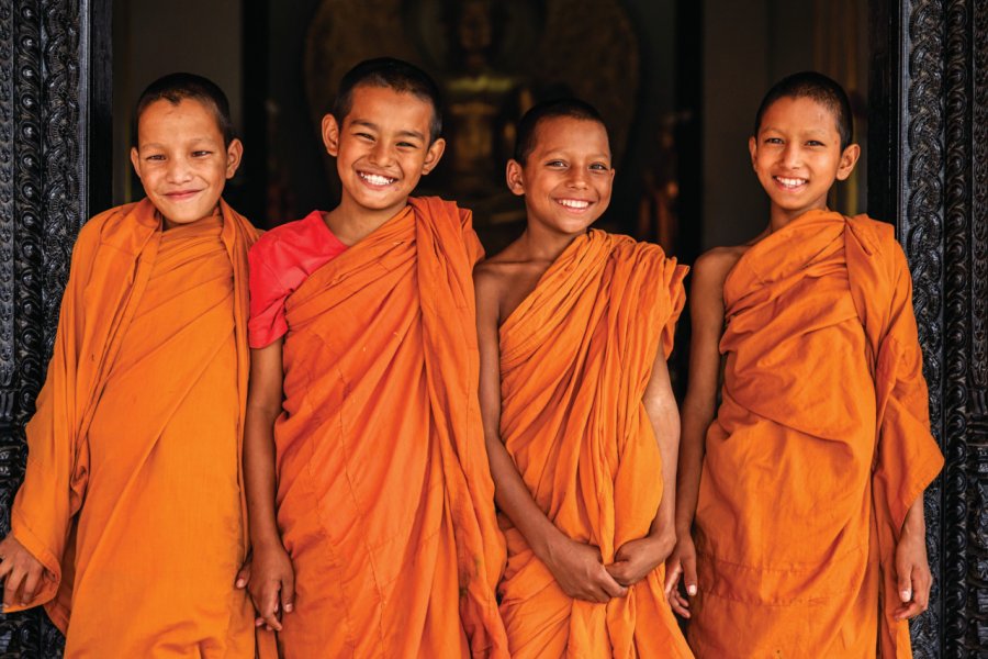 Moines boudhistes novices, Bhaktapur. hadynyah - iStockphoto.com