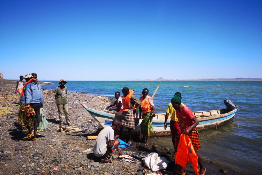 Retour de la pêche - Village El Molo, lac Turkana. Sophie ROCHERIEUX