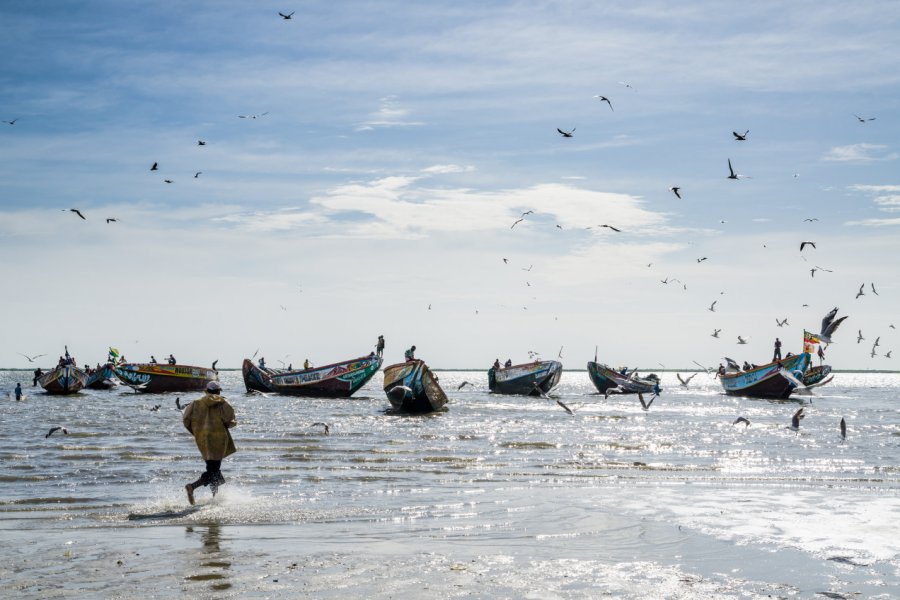 Bateaux de pêche sur la plage de Palmarin. Fabian Plock - Shutterstock.com