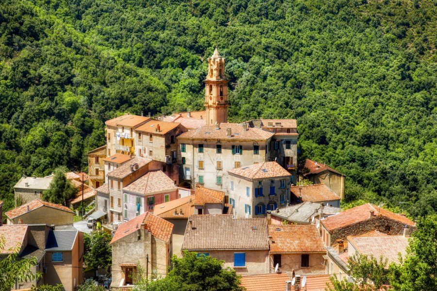 Le village d'Omessa. Rolf E. Staerk - Shutterstock.com