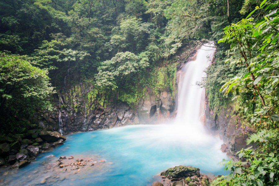 Catarata Rio Celeste, Tenorio National Park. Francesco R. Iacomino / Shutterstock.com