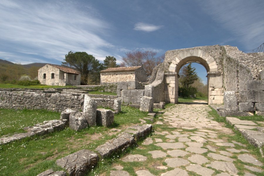 Area archeologica di Saepinum. Izabela Miszczak - Shutterstock