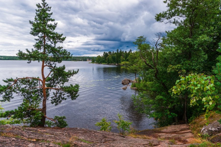 Parc Mon Repos à Vyborg. Zviagin Aleksei - Shutterstock.com