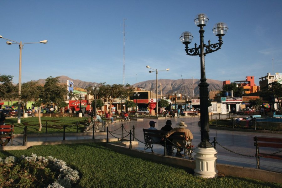 Place centrale. Stéphan SZEREMETA