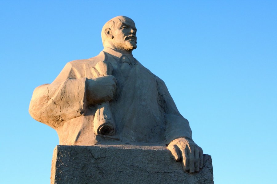 Statue de Lénine, à Mandalgov. Maxence Gorréguès