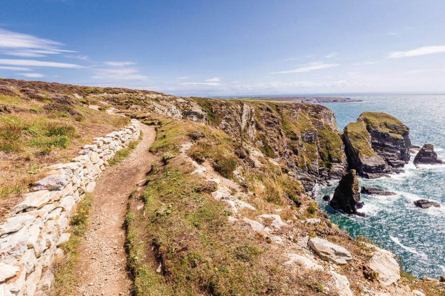 Les falaises à proximité de Holyhead 