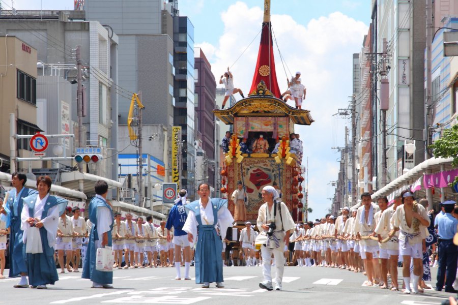 Gion Matsuri à Kyoto. shutterstock.com - Sergii Rudiuk