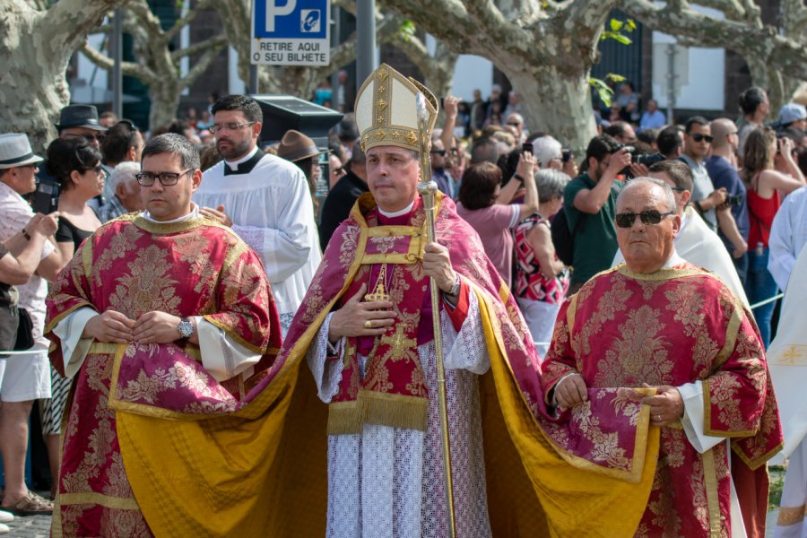 Santo Cristo dos Milagres aux Açores. JorgeMRodrigues - shutterstock.com