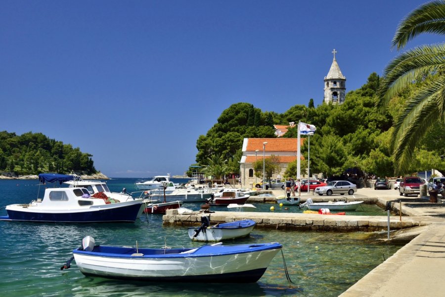 Le port de Cavtat. lukaszimilena - Shutterstock.com