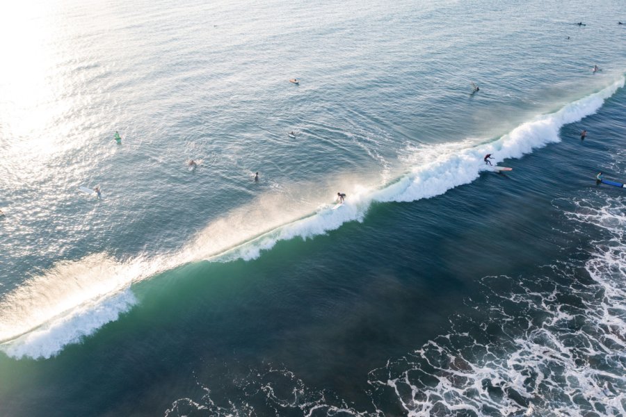 Surf à Uluwatu. Andrey Danilovich - iStockphoto.com