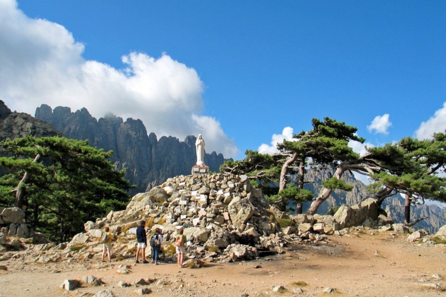 Notre Dame des neiges et les aiguilles de Bavella Communaité de communes de l'Alta-Rocca