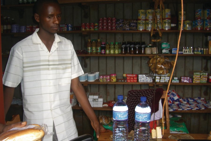 Une petite alimentation à Ruyigi. Christine DESLAURIER