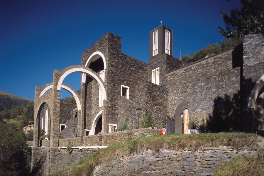 Sanctuaire de Meritxell Ministère du Tourisme du Gouvernement d'Andorre