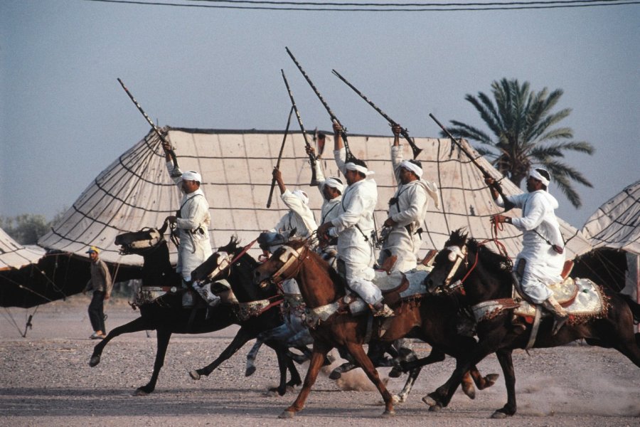 Fantasia et tentes caïdales. Atamu RAHI - Iconotec