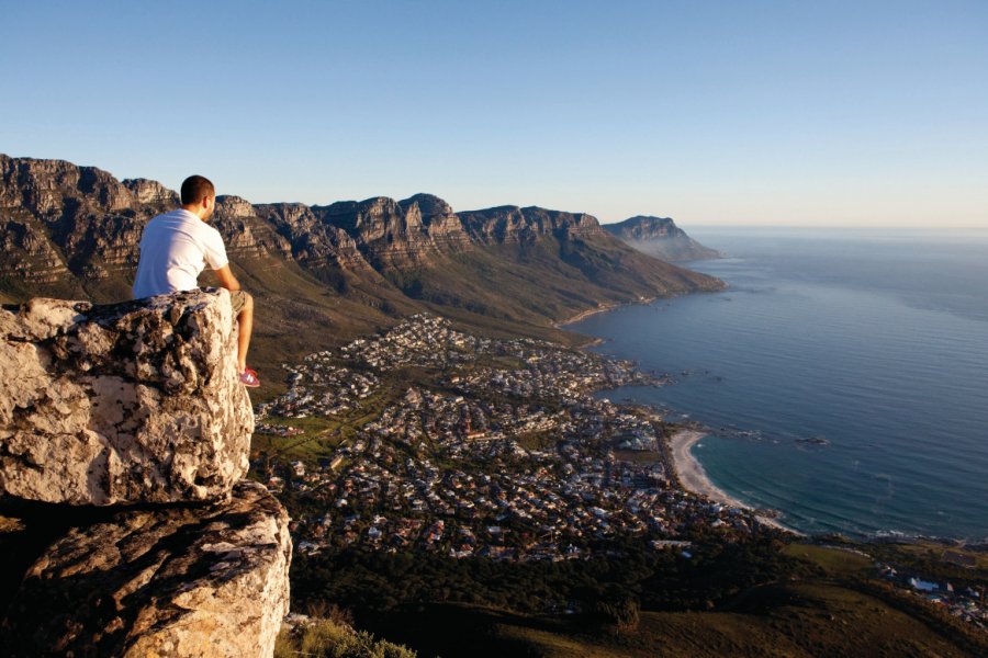 Twelve Apostles Camps Bay depuis Lions Head Cape Town Tourism