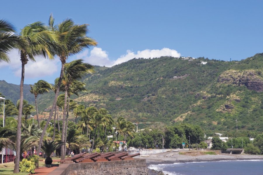 Les canons sur l'esplanade du Barachois. Author's Image