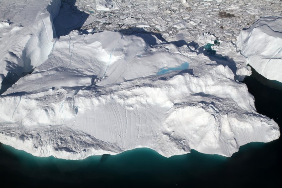 Vue du ciel le fjord prend une autre dimension. Stéphan SZEREMETA