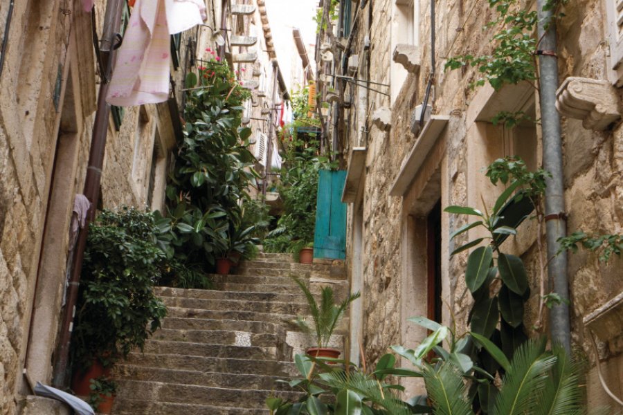 Balade dans les petites ruelles de Dubrovnik. (© Lawrence BANAHAN - Author's Image))