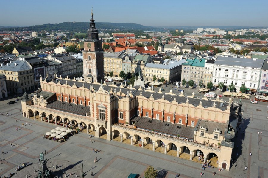 Rynek Główny et la Halle aux Draps vue du haut du clocher de l'église de Notre-Dame. Patrice ALCARAS
