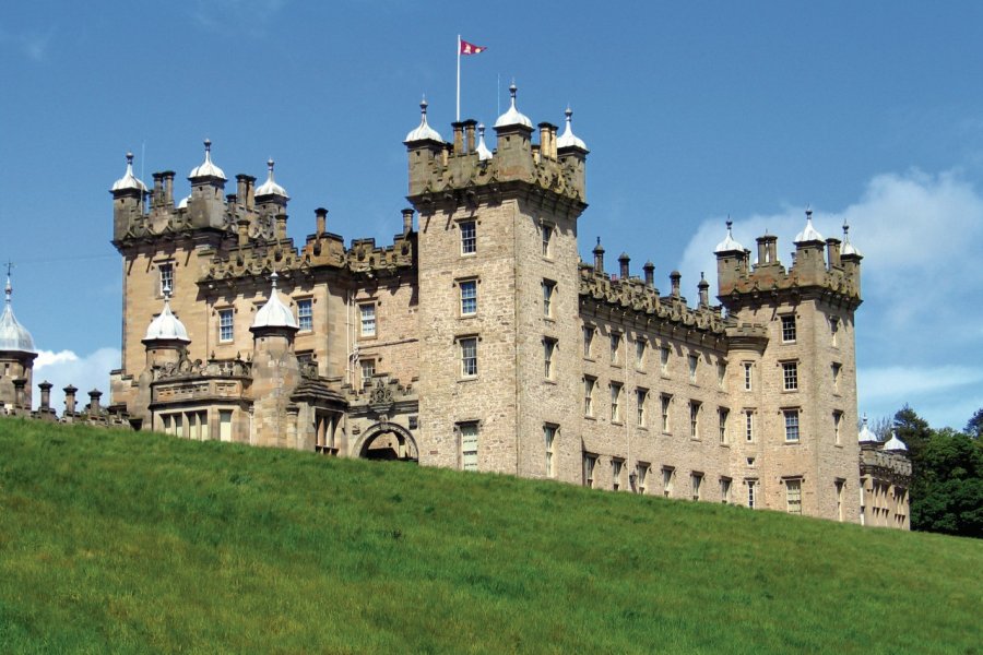 Floors Castle. McMephisto - iStockphoto.com