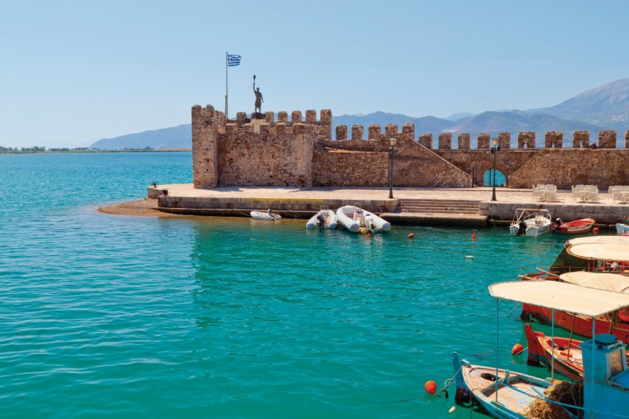 Village de pêche de Nafpaktos. PanosKarapanagiotis - iStockphoto.com