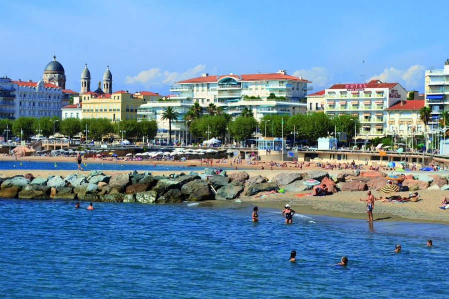 La plage du Veillat à Saint-Raphaël Lawrence BANAHAN - Author's Image