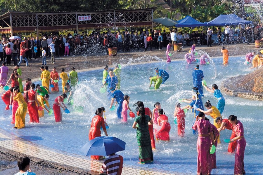 Parc de la minorité Dai, pendant la fête de l'eau. Alamer - Iconotec