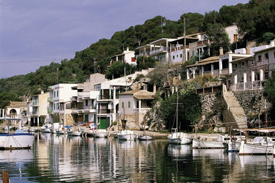 Petit port de pêche de Cala Pi. Hervé Bernard - Iconotec