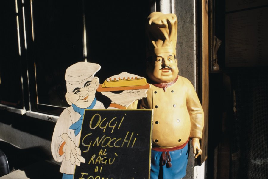 Restaurant sur la Piazza Navona. John Frechet - Iconotec